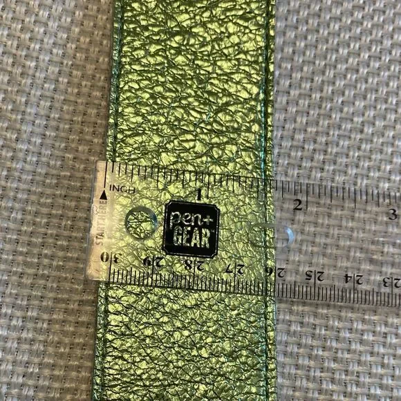 Rare Kaos acrylic heart buckle reversible white and metallic green leather belt